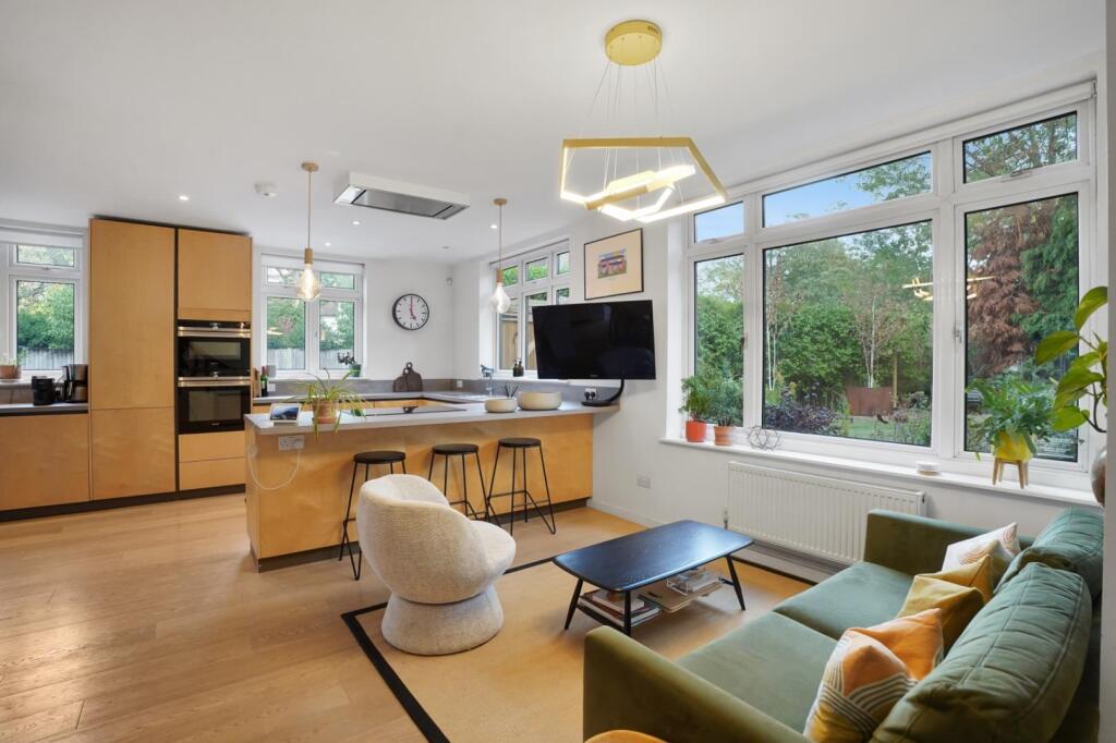 House in London - More