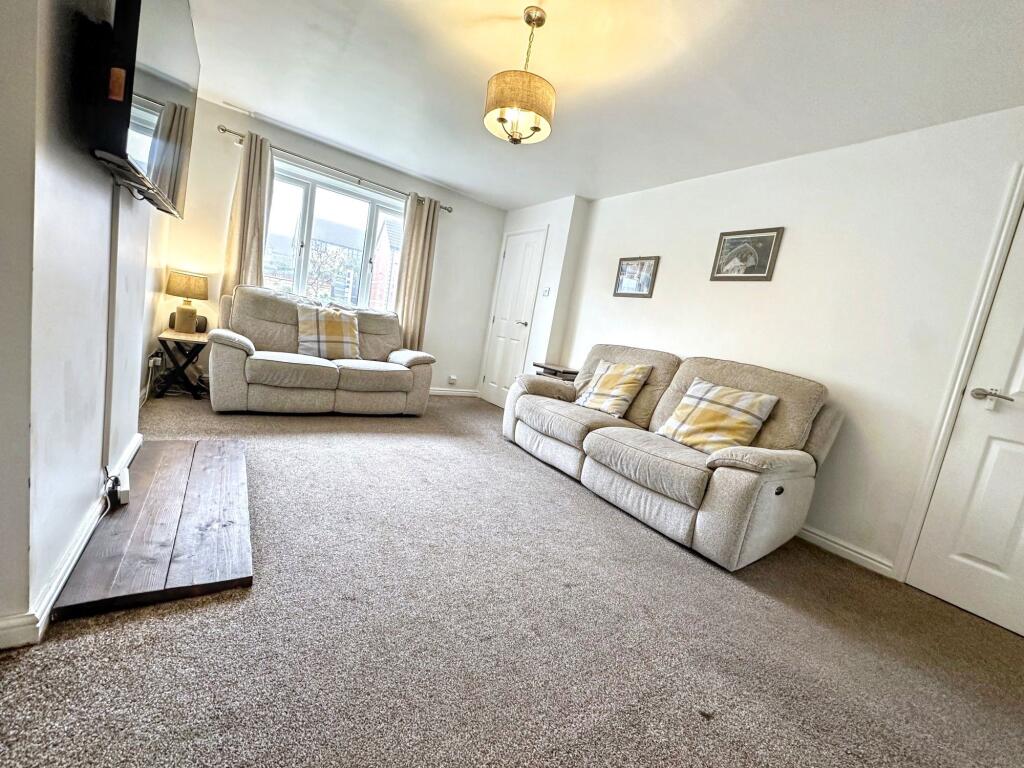 St. Godrics Drive, West Rainton, Houghton Le Spring, Durham, DH4 6SZ photo 4