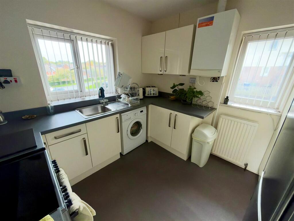 Apartment in Blackburn - View 4