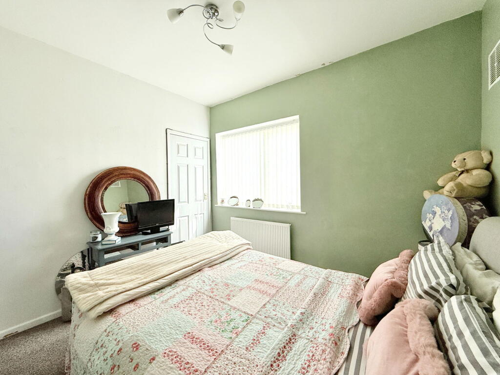 Additional image 13 of Dovedale Avenue, Shirley