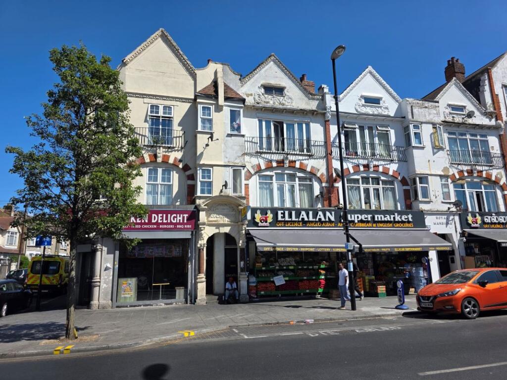 Main image of property: 236A London Road, Croydon, Surrey, CR0 2TF
