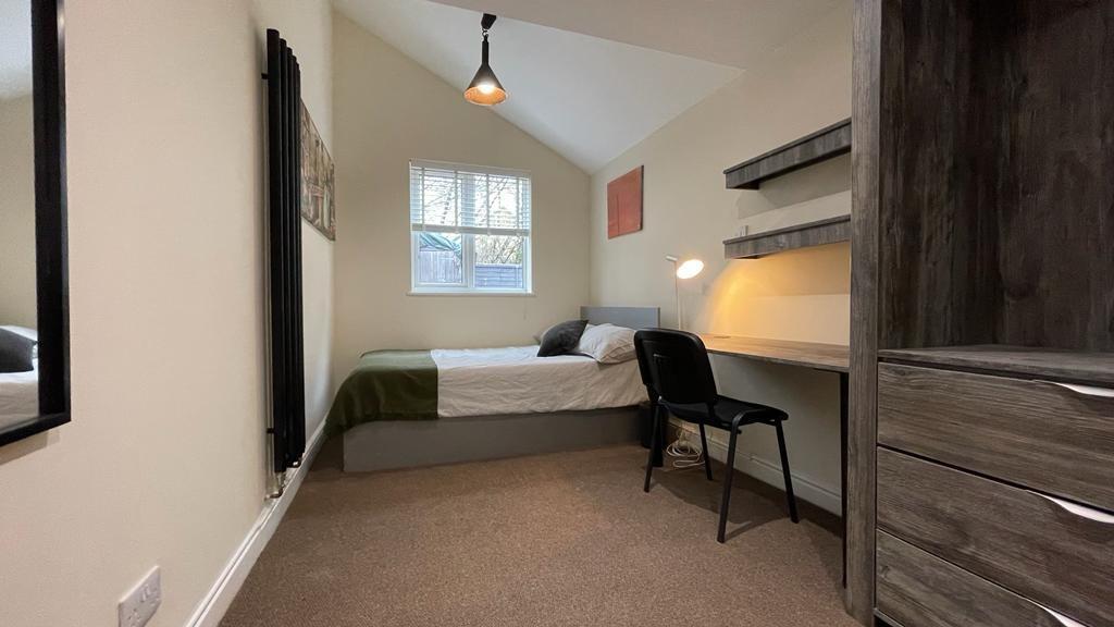 House in Leicester - View 5