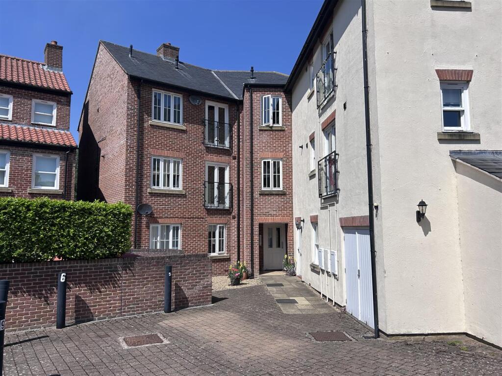 Main image of property: Wentworth Mews, Malton