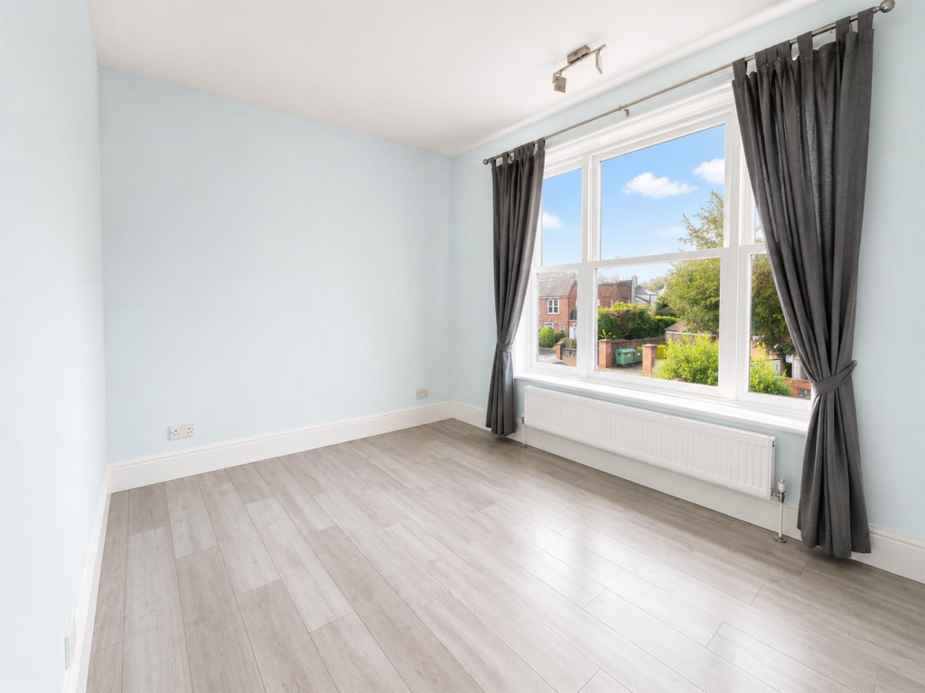 Apartment in Brighton - More