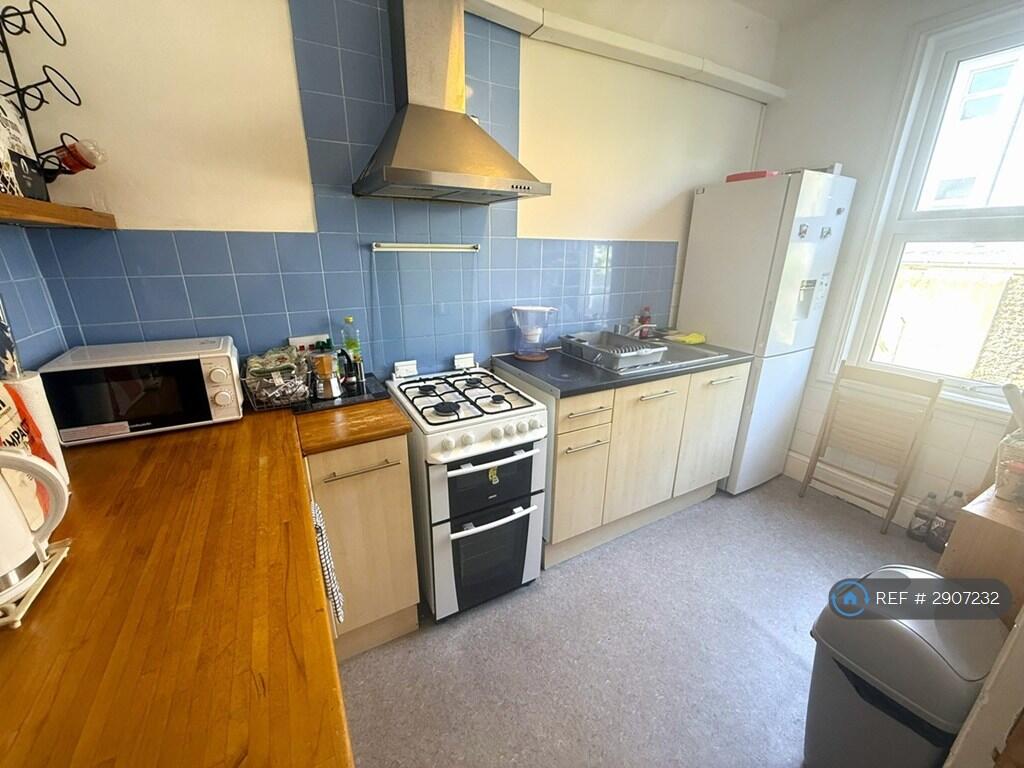 4 bedroom terraced house for rent