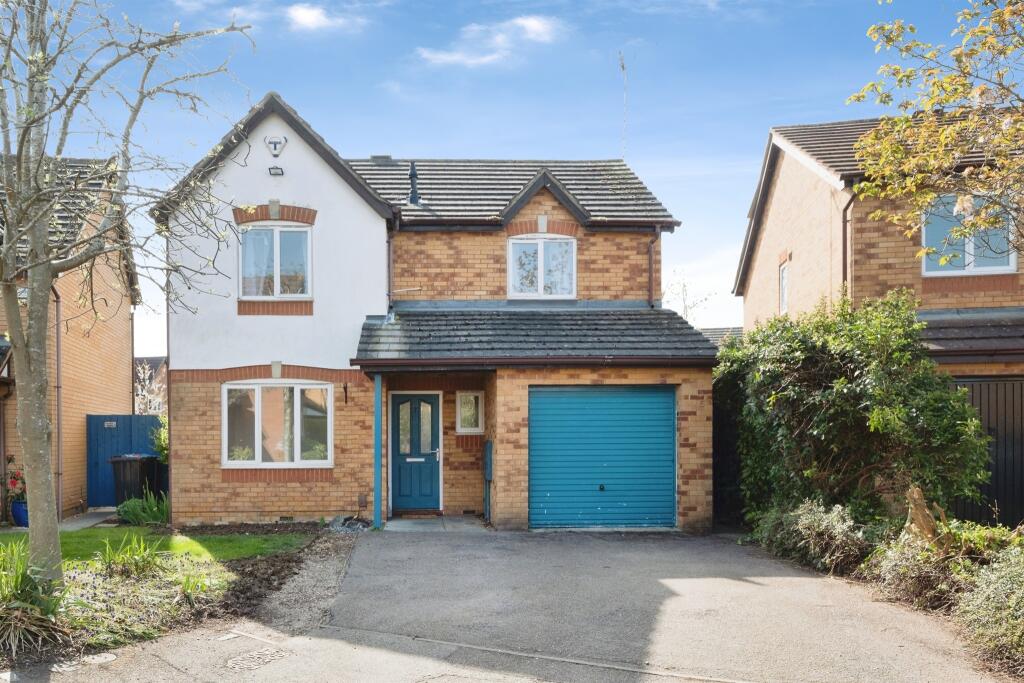 Main image of property: Foxglove Court, Newport Pagnell