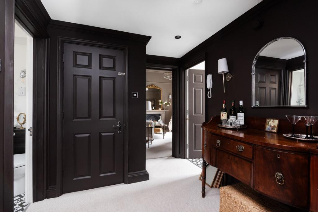 Apartment in Bath, Walcot - View 5