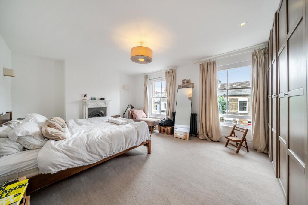 House in London - View 4