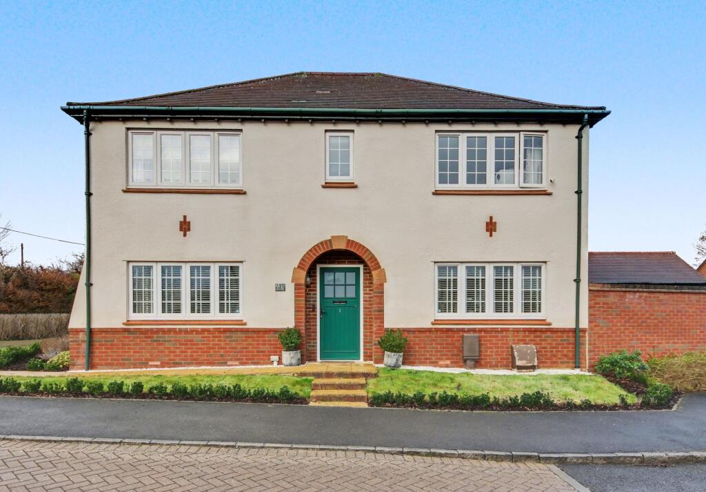 Main image of property: Hawthorn Grove, Waltham Chase, SO32