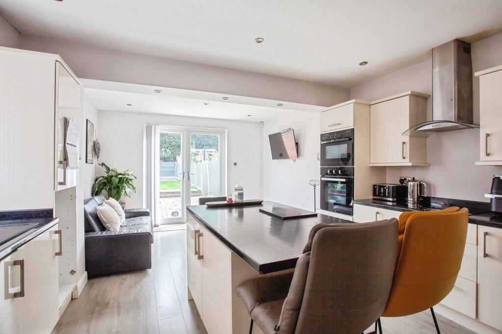 House in Rotherham, Brinsworth - View 5