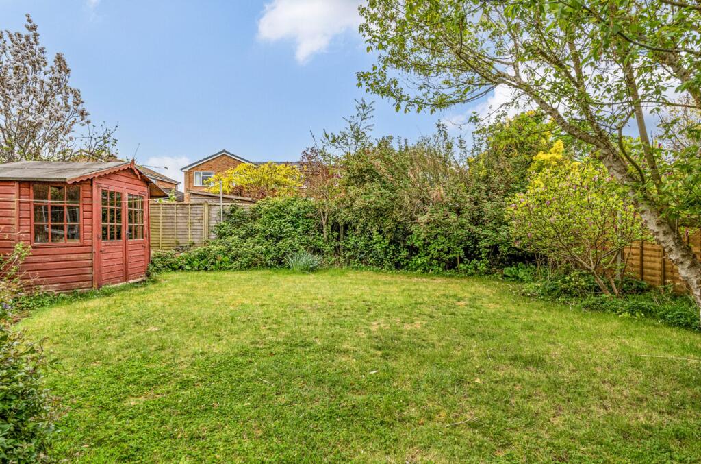 Chantry Road, Thornbury, BS35 photo 3