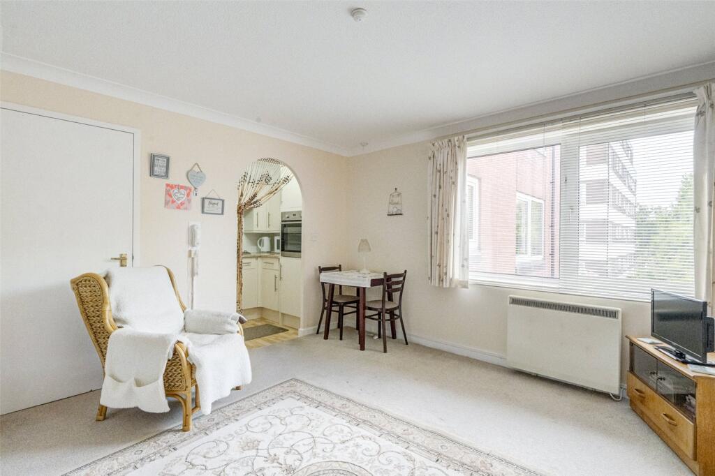 Heene Road, Worthing, West Sussex, BN11 - View 2