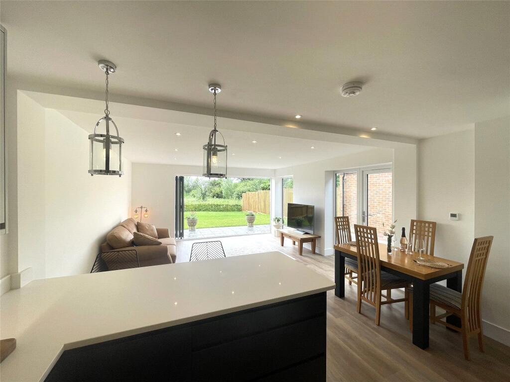 House in Tewkesbury, Ashchurch Rural - View 2