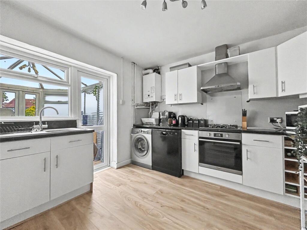 Allington Road, Twydall, Kent, ME8 - View 4