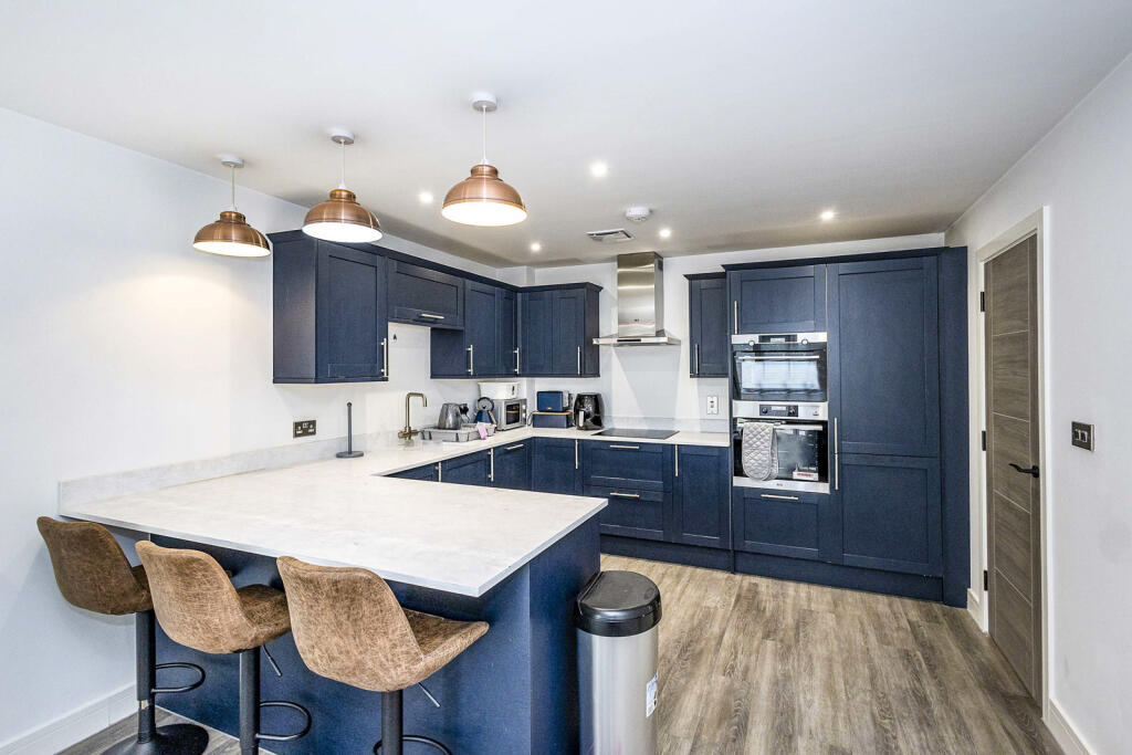 Main image of property: Station Road, Hayling Island, Hampshire, PO11