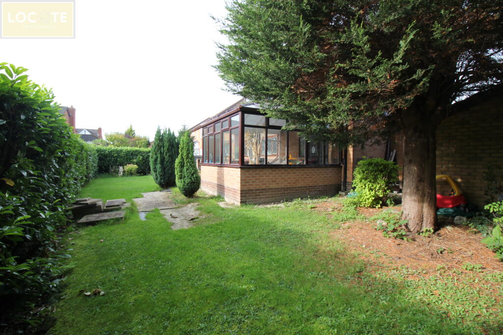 Rossett Drive Davyhulme photo 3