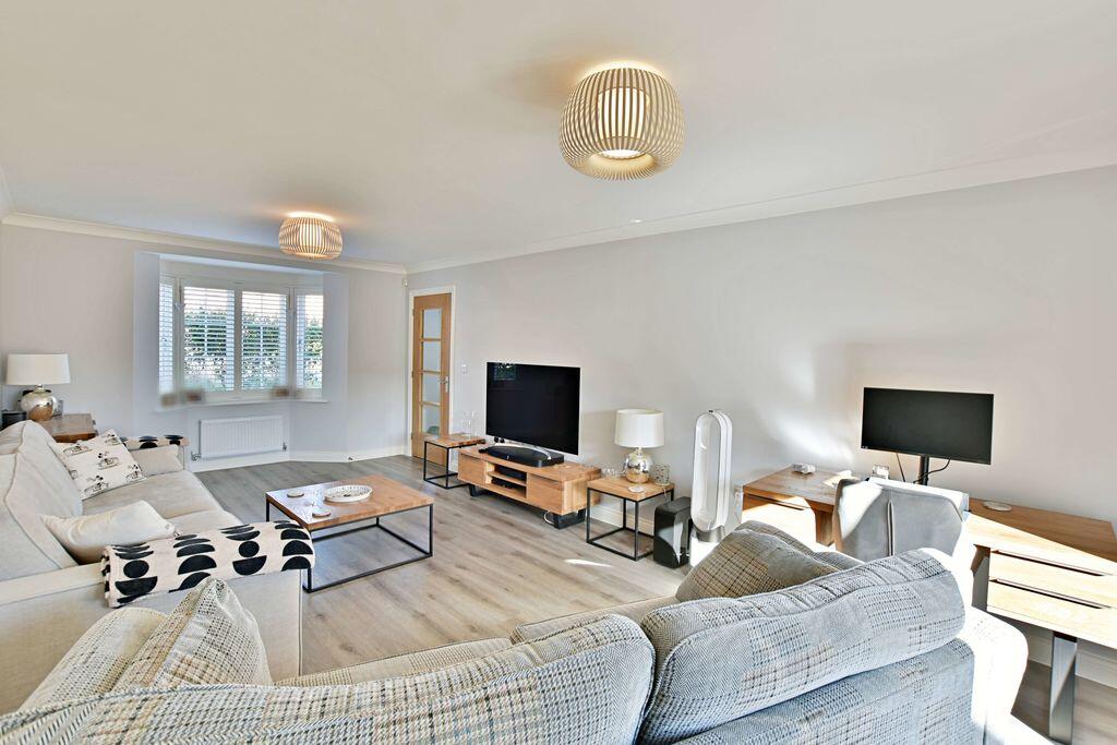 House in Lincoln - View 2