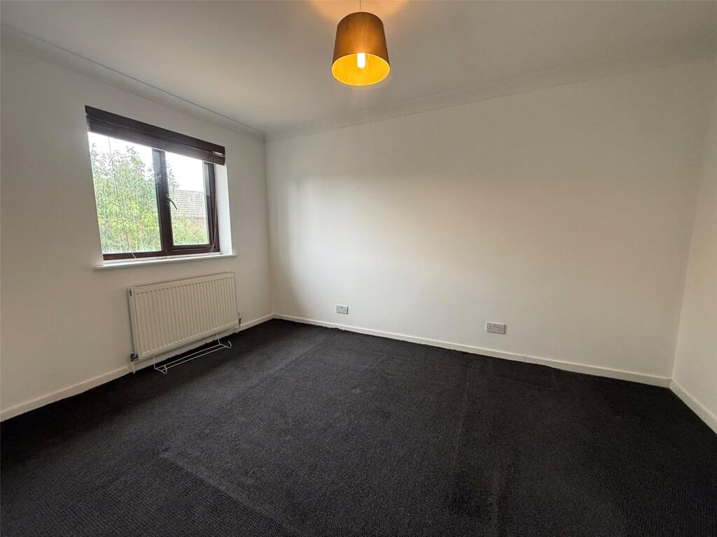 House in Slough - View 5