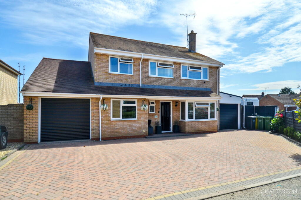 Main image of property: Wickham Close, Wickhamford, WR11 7SE