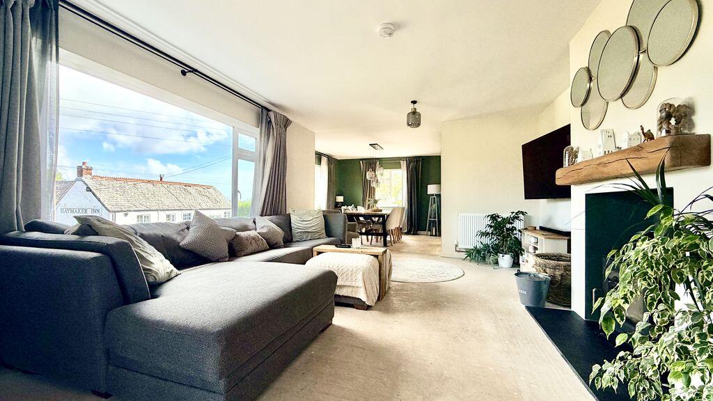 House in Chard, Wadeford - View 4