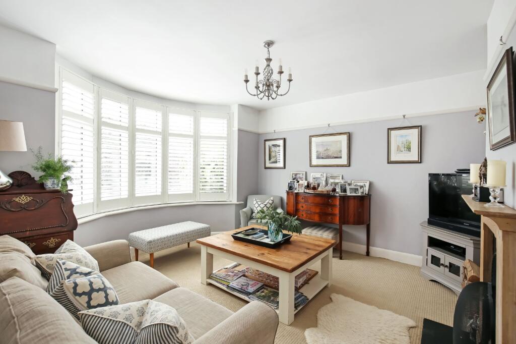 House in Salisbury, Wiltshire - More