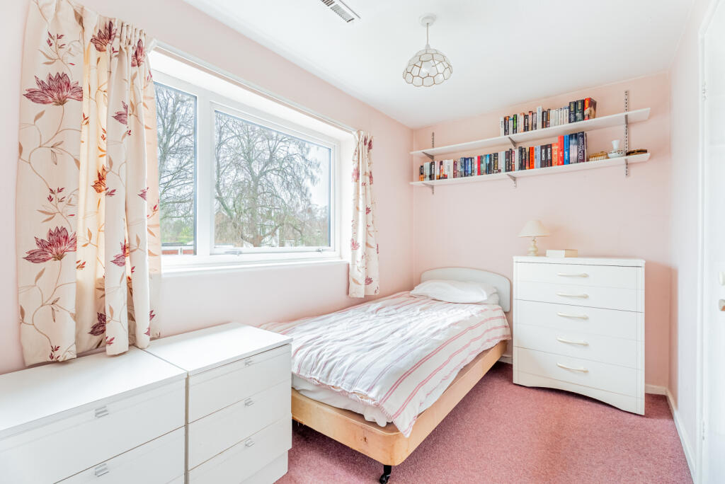 Additional image 13 of Dale Avenue, Wheathampstead, St. Albans, Hertfordshire, AL4