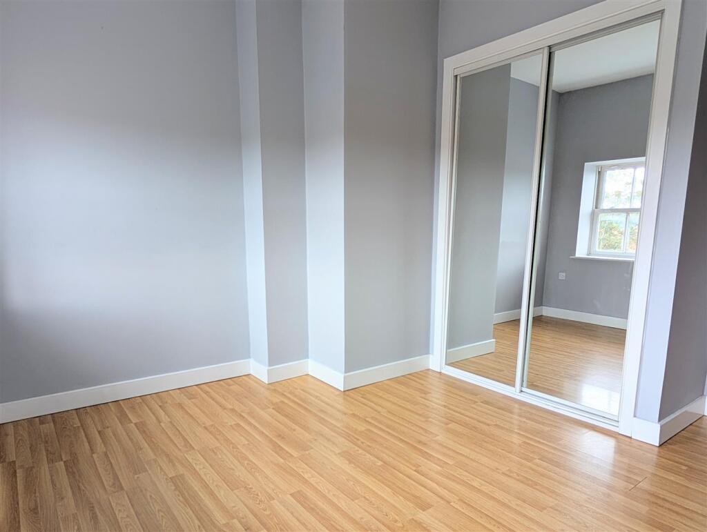 Apartment in Shrewsbury - More