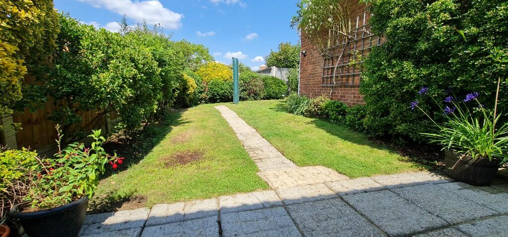 2-bed semi-detached on Rayleigh, Essex, SS6, £315,000