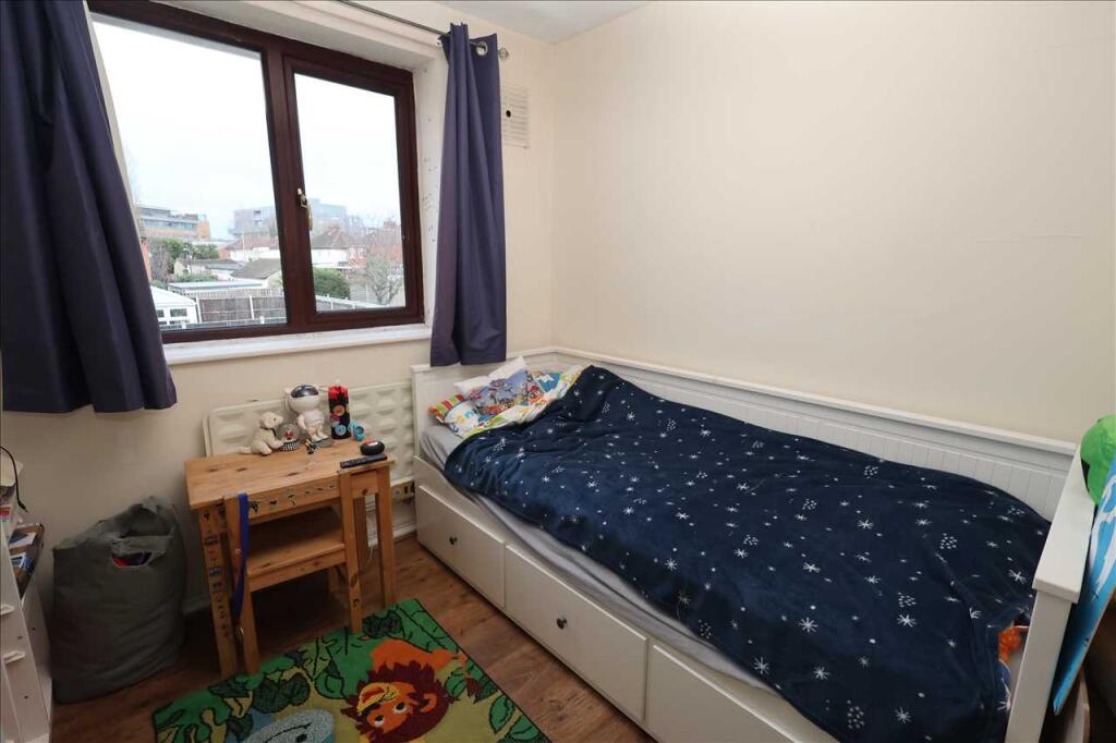Pearl Gardens, Cippenham photo 5