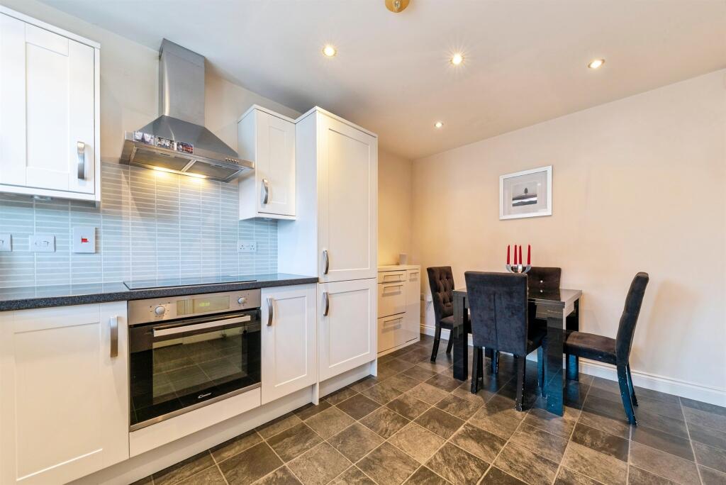 Moreton Close, Great Gonerby, Grantham - View 6