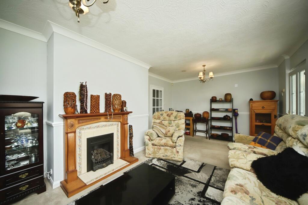 4, Barton Close, Taunton, TA1 photo 4