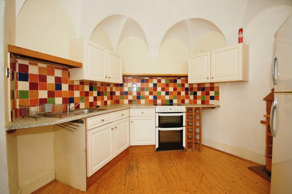 Apartment in Tonbridge - View 3