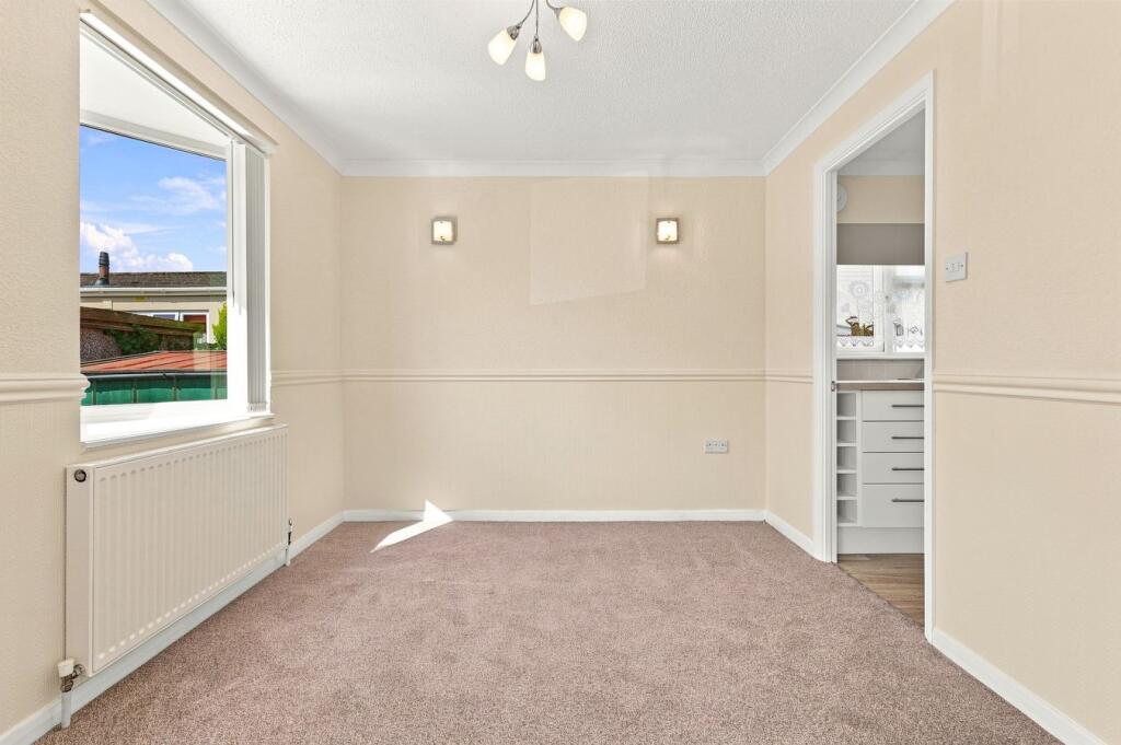 House in East Suffolk, Martlesham - More