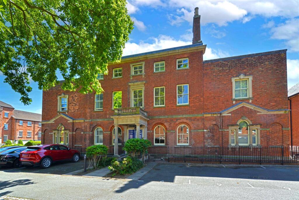 Apartment in Shrewsbury