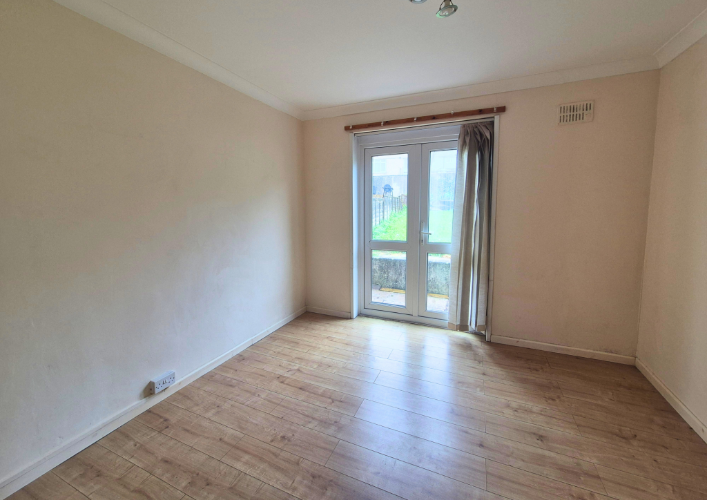 19A Uxbridge Drive, Ernesettle, Plymouth, PL5 2SE photo 4
