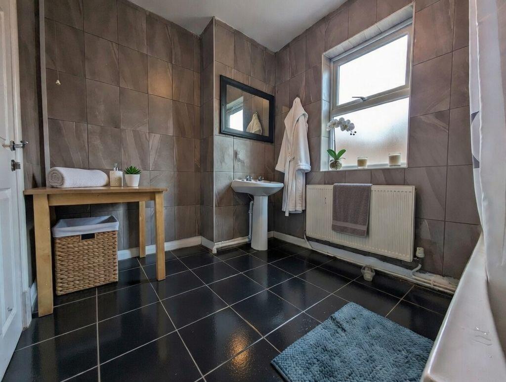 House in Nottingham - More