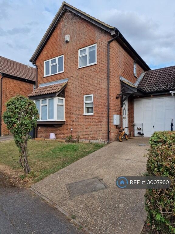 Main image of property: Goldcrest Close, Luton, LU4