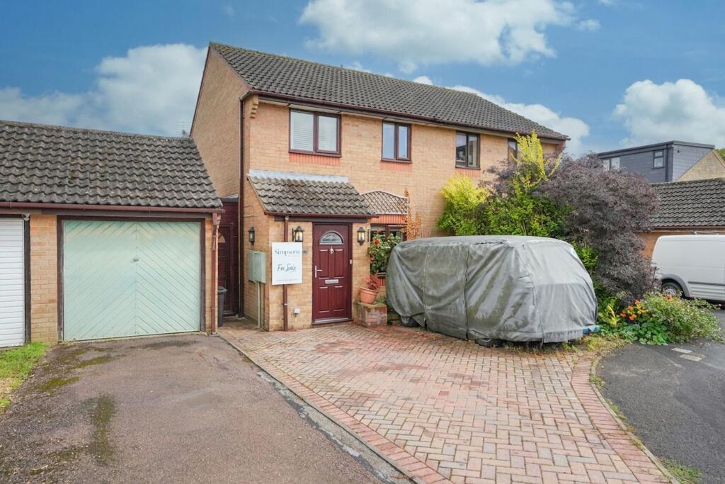 Main image of property: Thorney Leys, Witney, OX28