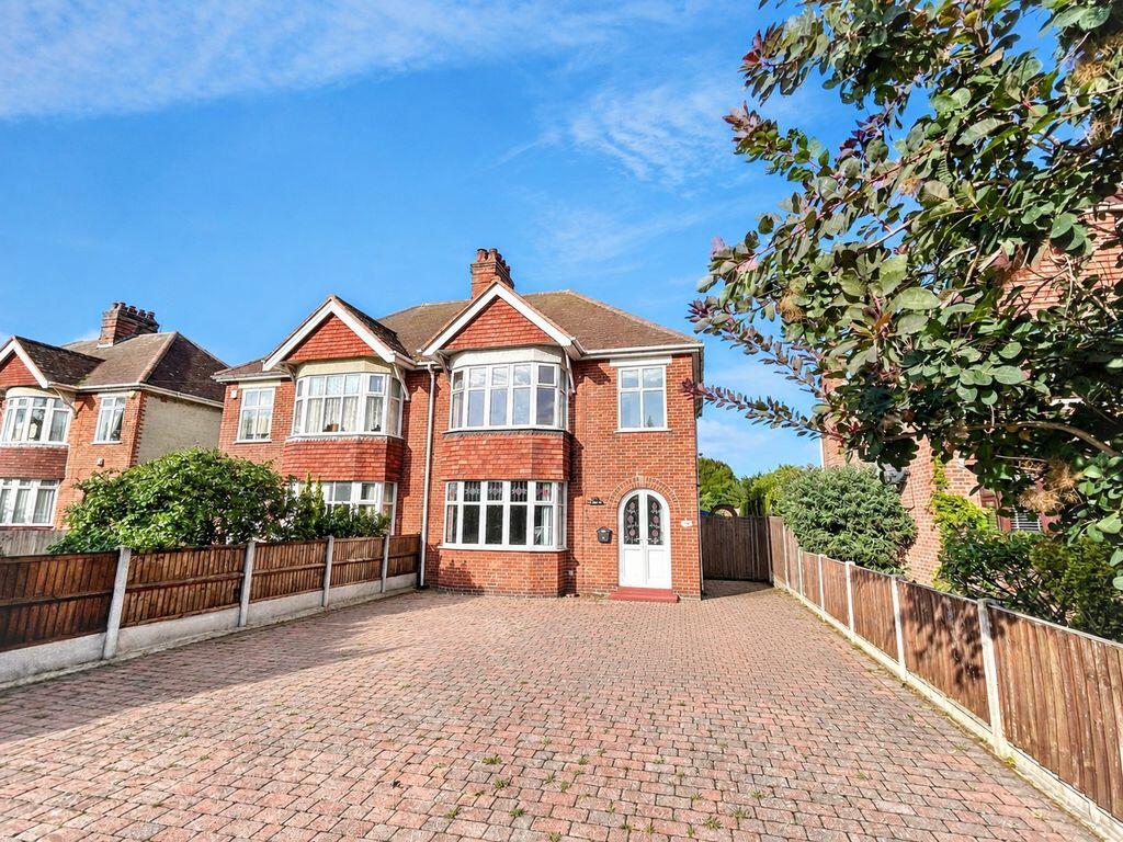 Main image of property: Lowestoft Road, Gorleston