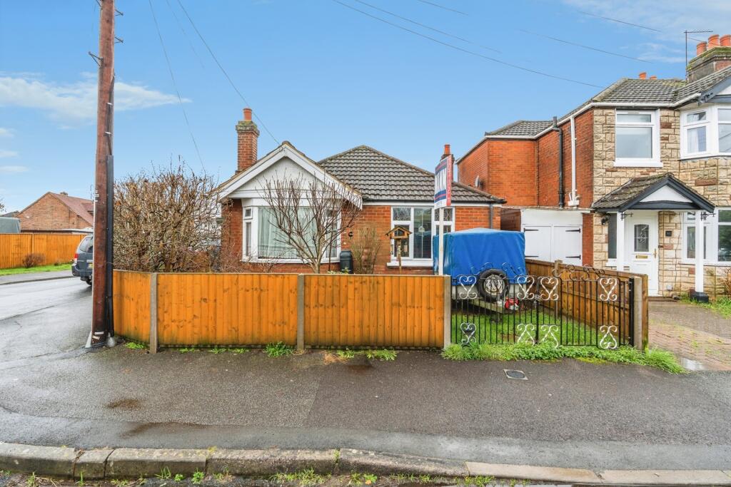 Main image of property: Sunset Road, Totton, Southampton, Hampshire, SO40