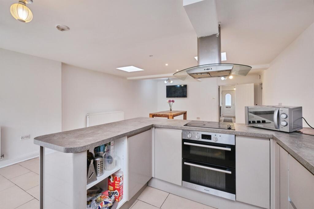 House in Birmingham, West Midlands - View 5