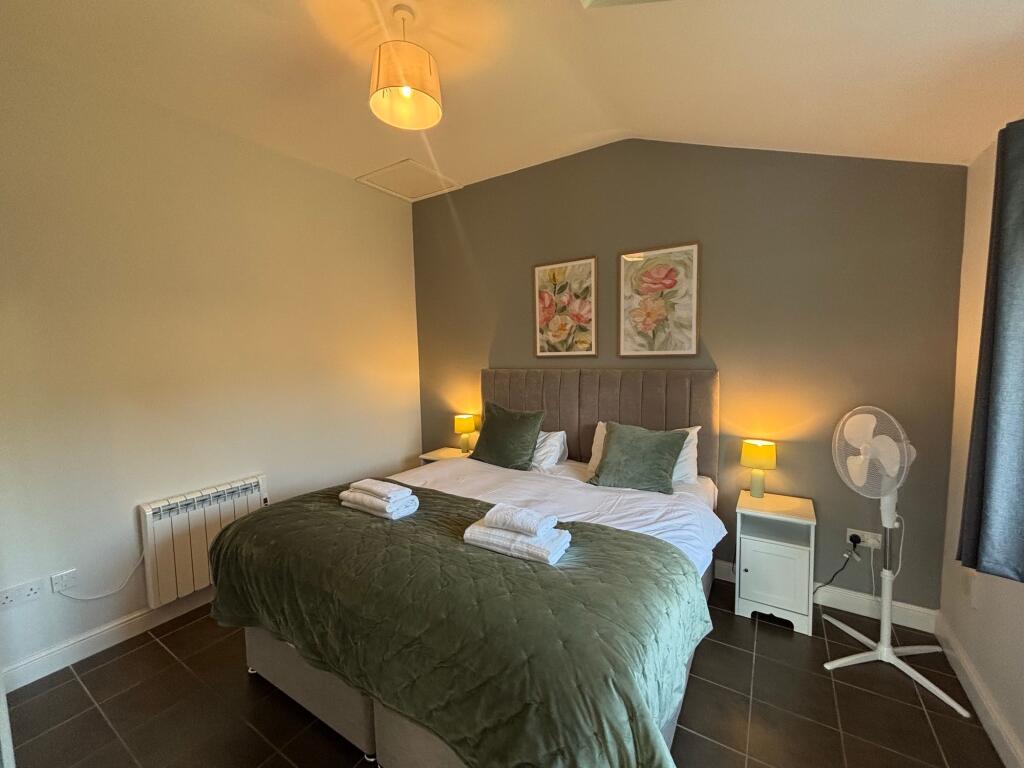 Apartment in Taunton - View 5