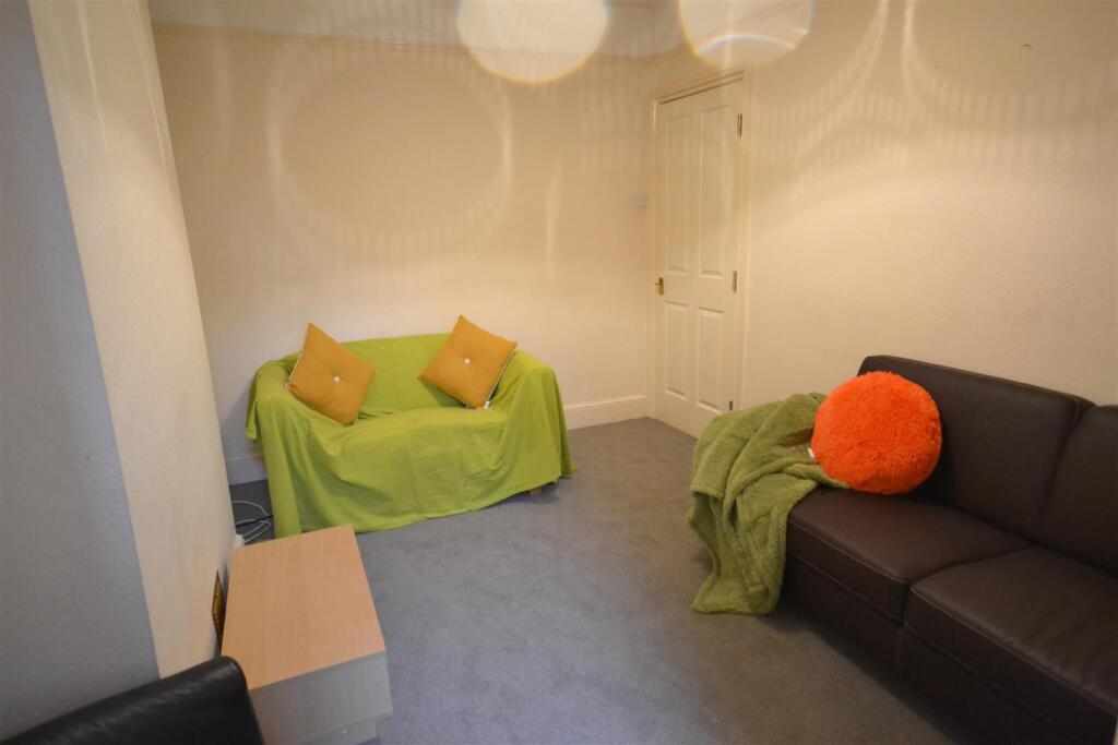 House in Exeter - View 4