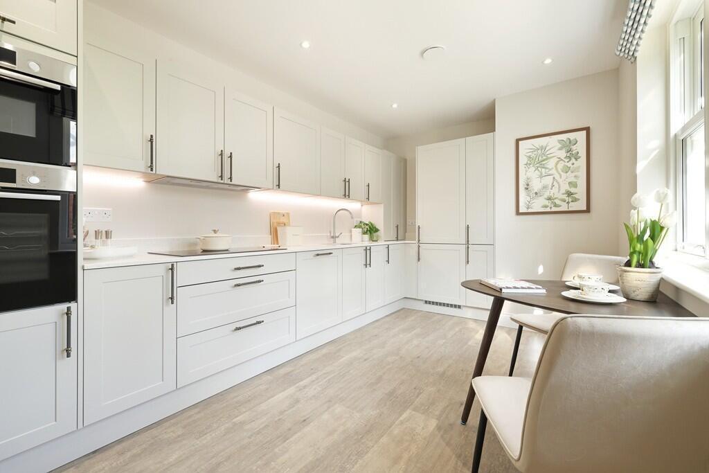 Apartment in Reigate, Reffles Bridge, Meadvale - View 3