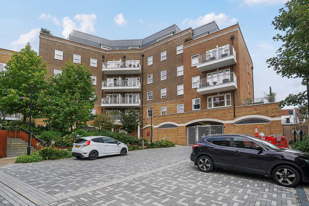 Main image of property: Eden Place, Oxted, RH8 0GJ