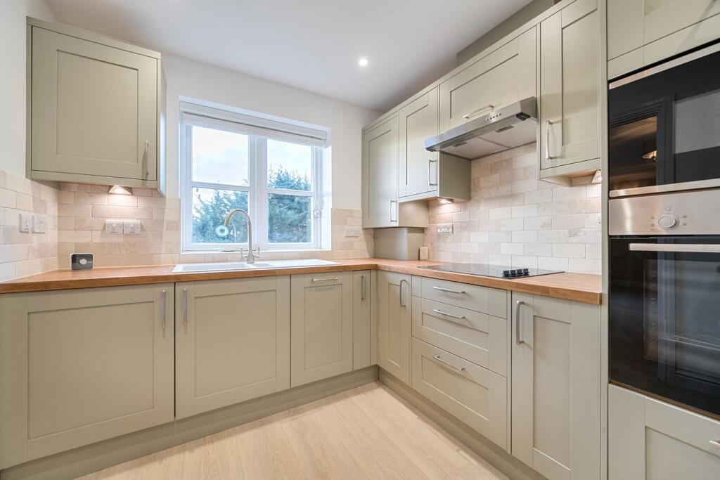 Apartment in London - View 2