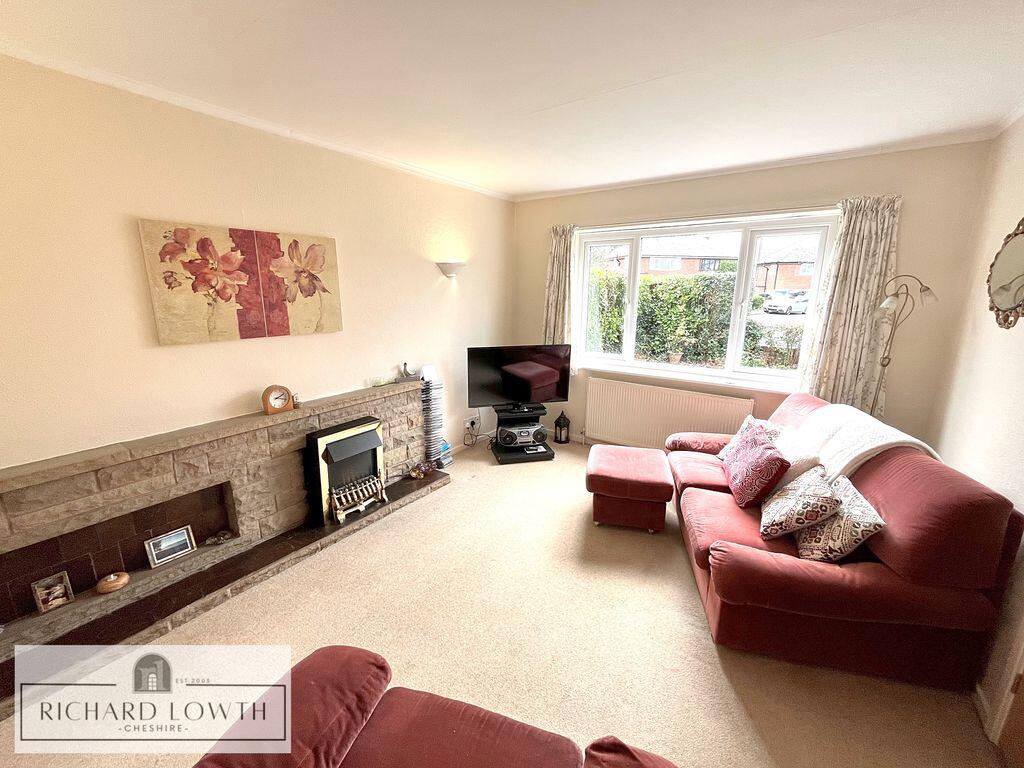 Brookfield Avenue, Poynton photo 3