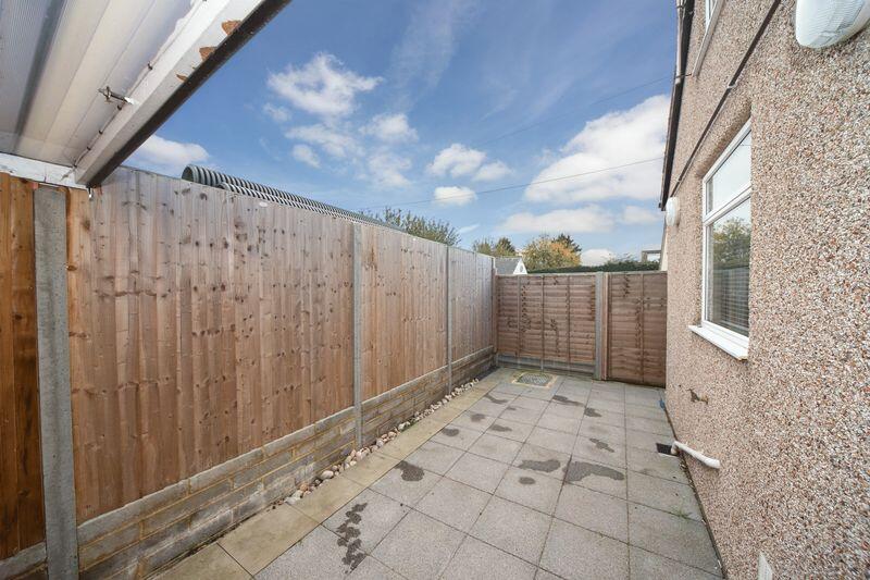 Additional image 13 of Oaklands Lane, St. Albans