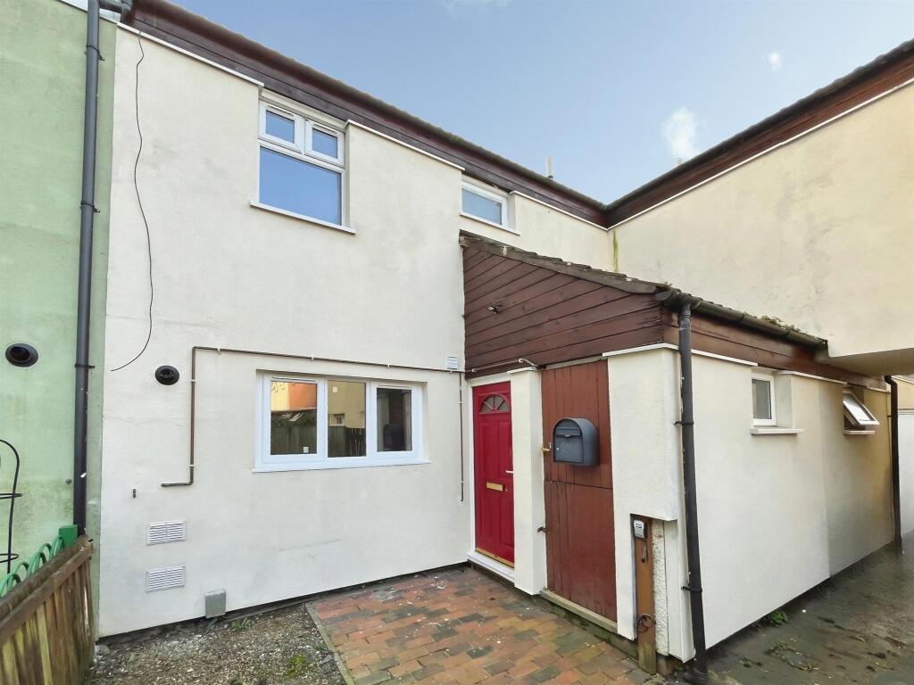 Main image of property: Crabtree, Peterborough