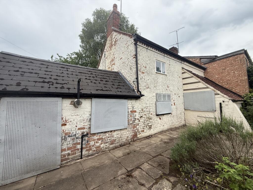 53 Parsons Road, Redditch, Worcestershire B98 7EE